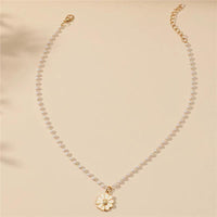 Daisy with Pearl Pendant