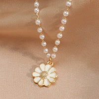 Daisy with Pearls Pendant