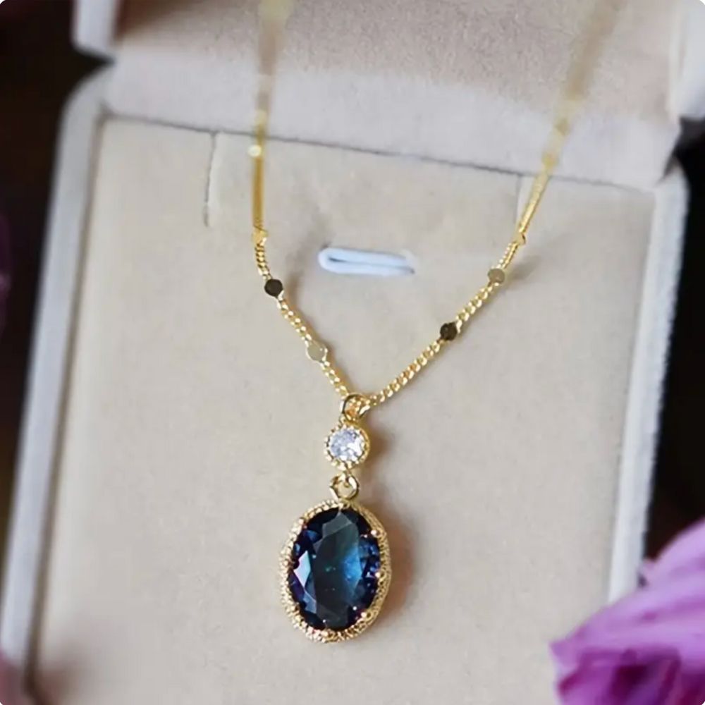 Thessia Lunebray Necklace